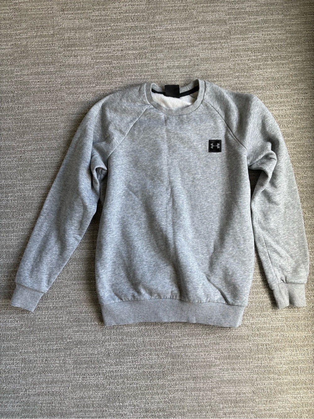Under Armour Men’s Heather Gray Crewneck Pullover